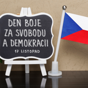 Připomínka 17. listopadu: Pietní místo u sochy mistra Jana Husa a lampionový průvod 1